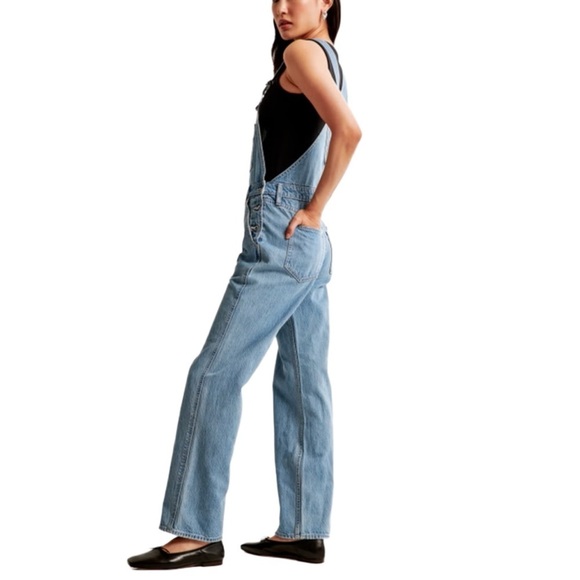 Abercrombie & Fitch Blue Denim Relaxed Fit Overalls Size Medium - Picture 12 of 12